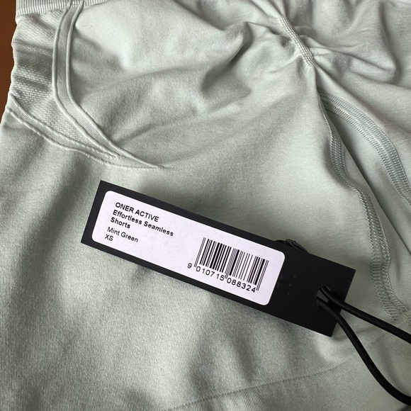 ONER ACTIVE EFFORTLESS SEAMLESS SHORTS - XS - Picture 5 of 5
